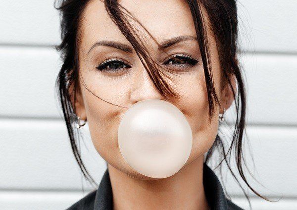 sugarless chewing gum, preventing cavities